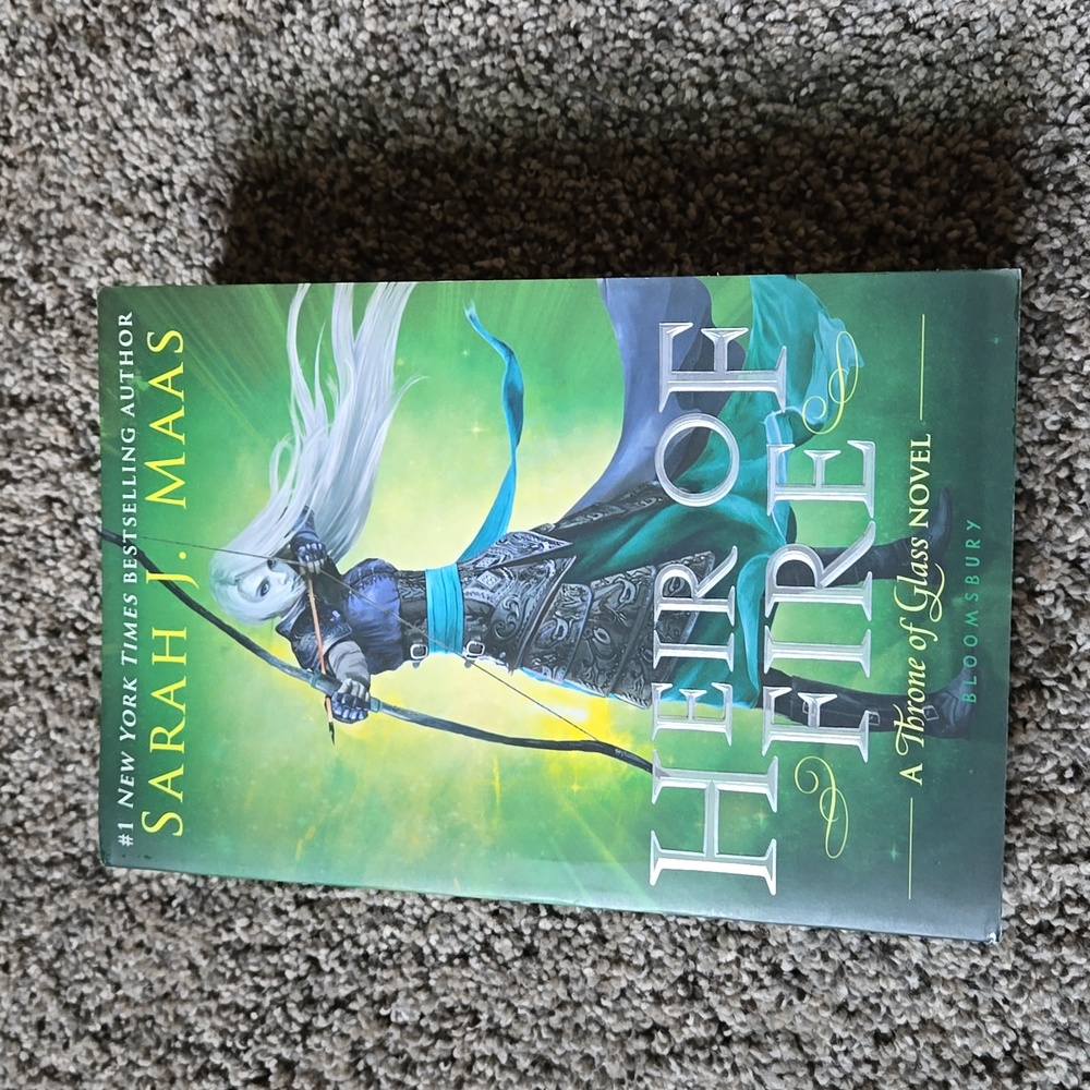 Heir of Fire - Throne of Glass Novel - Sarah J Maas OOP edition